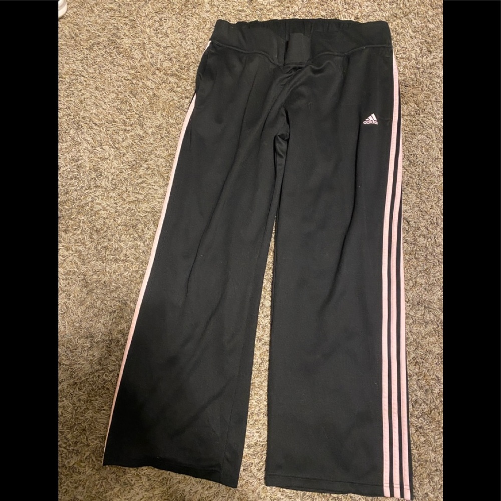 Women’s XL adidas sweat pants